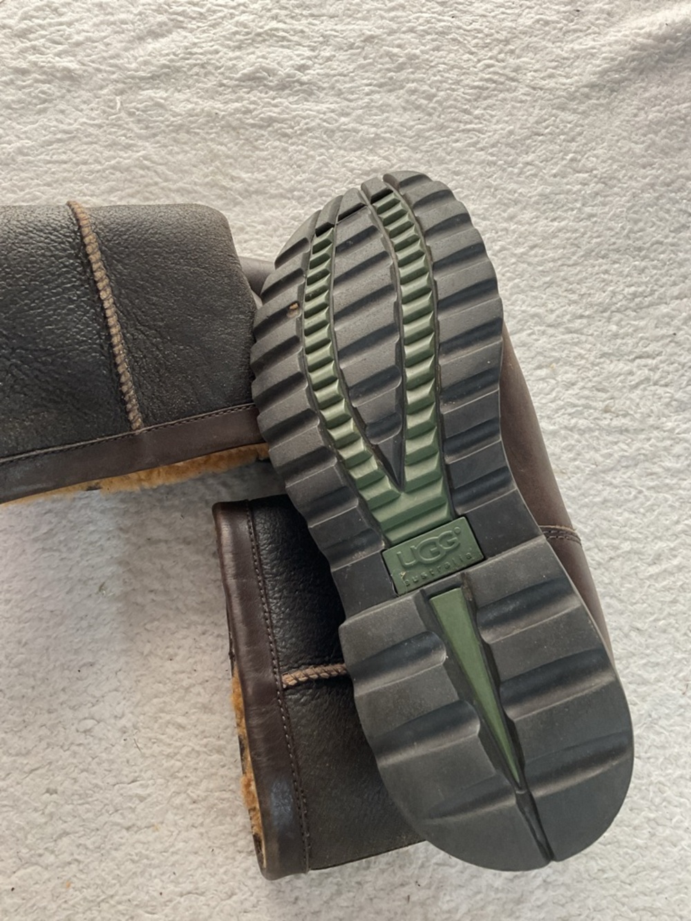 Men's Brown Leather UGG Boots with fur. - Picture 4 of 5